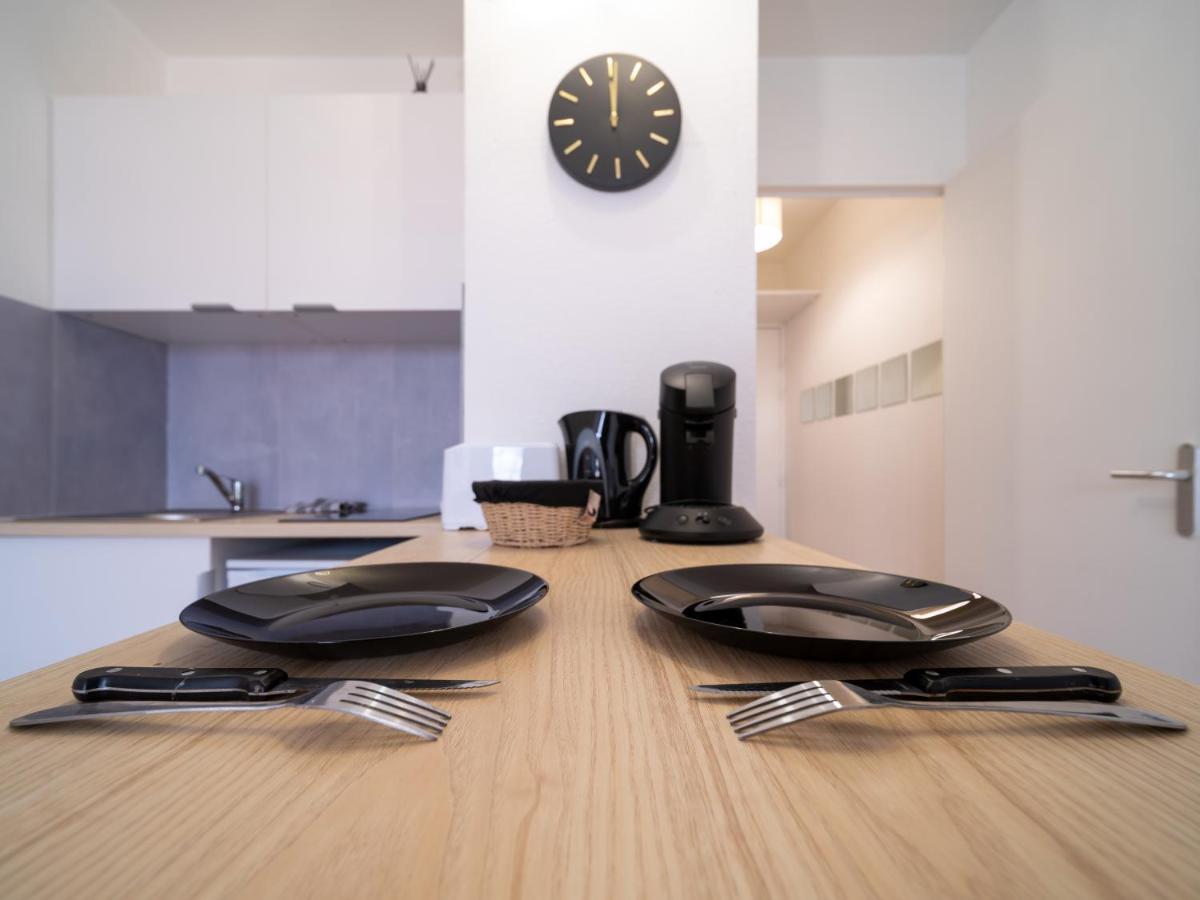 Appartement Climatise Avec Parking A 6Min A Pied De La Gare St Charles Marselha Exterior foto