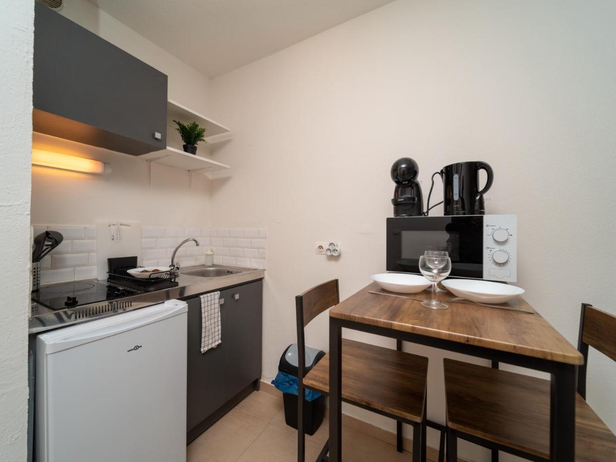 Appartement Climatise Avec Parking A 6Min A Pied De La Gare St Charles Marselha Exterior foto