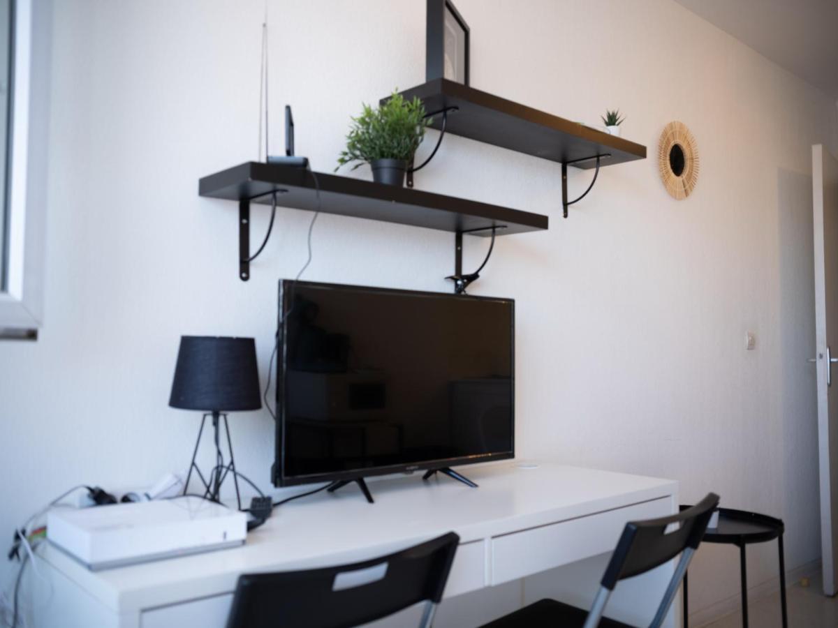 Appartement Climatise Avec Parking A 6Min A Pied De La Gare St Charles Marselha Exterior foto