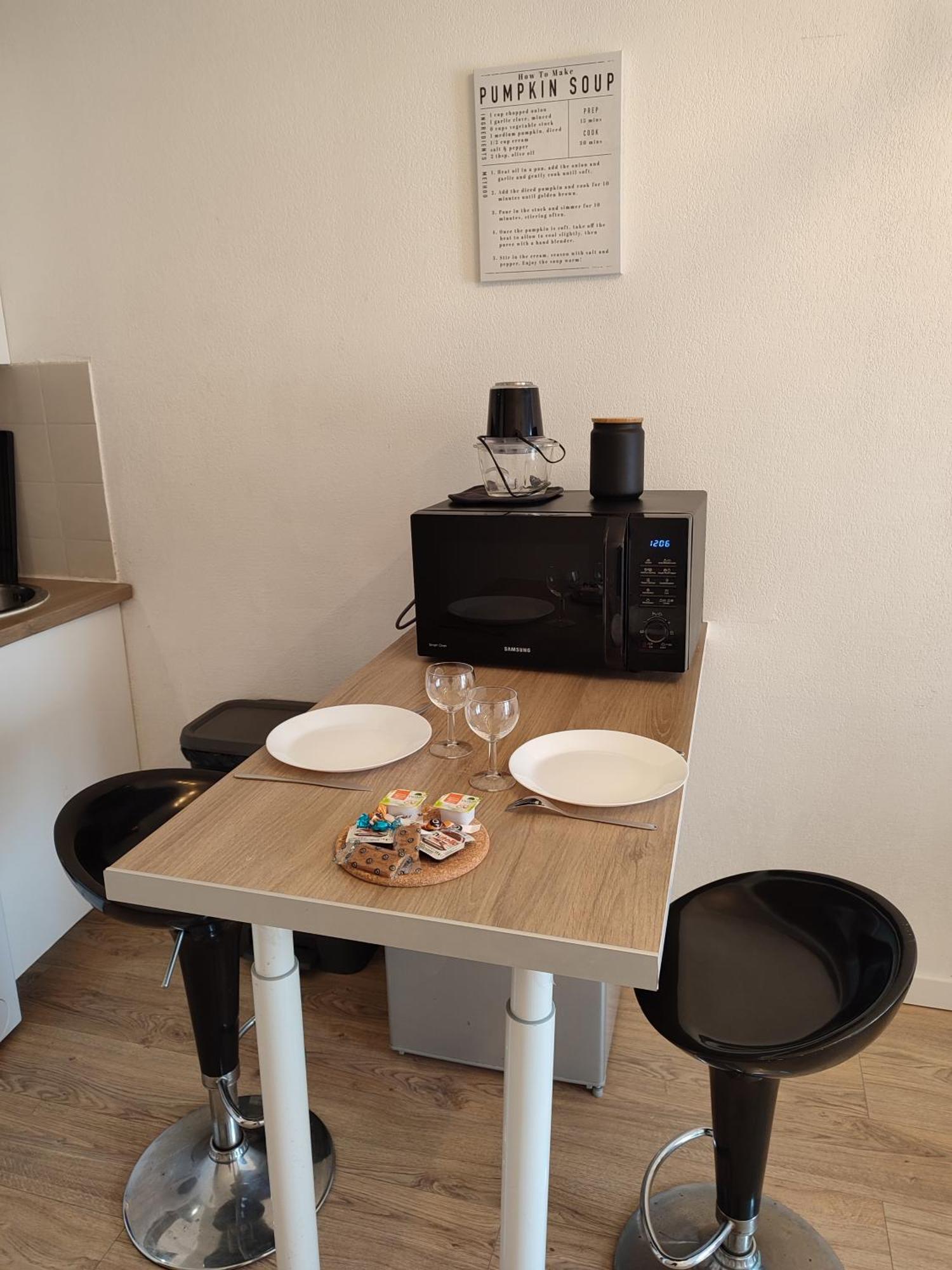 Appartement Climatise Avec Parking A 6Min A Pied De La Gare St Charles Marselha Exterior foto